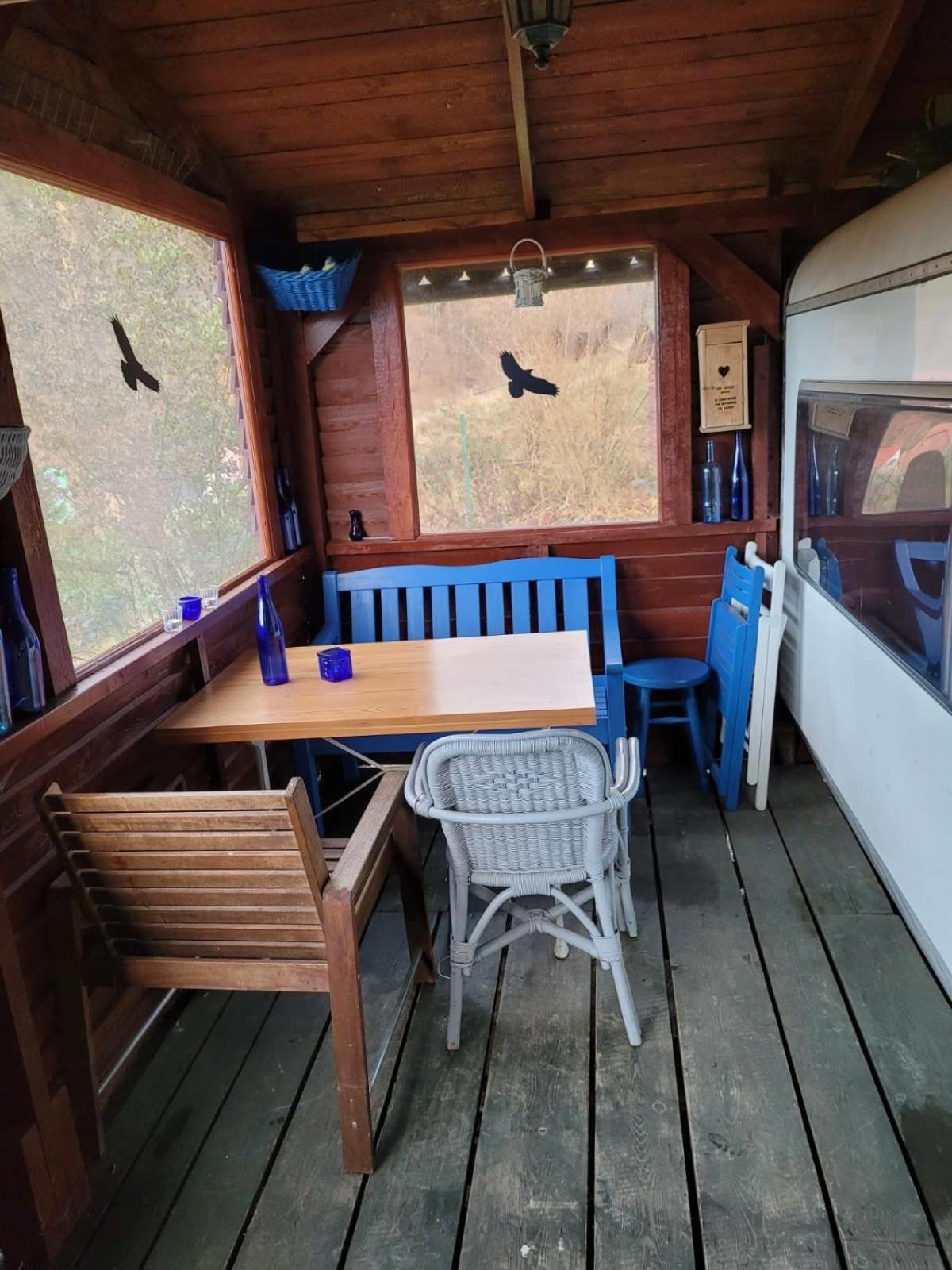 Holiday home Dom W Gorach Sowich Niedzwiedzia Gawra, *